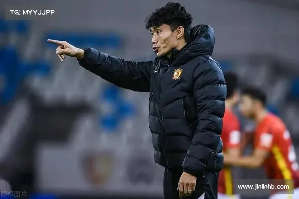 李毅回应球迷呼吁郑智担任国足主帅的意见和看法 李毅回应球迷呼吁郑智担任国足主帅的意见和看法
